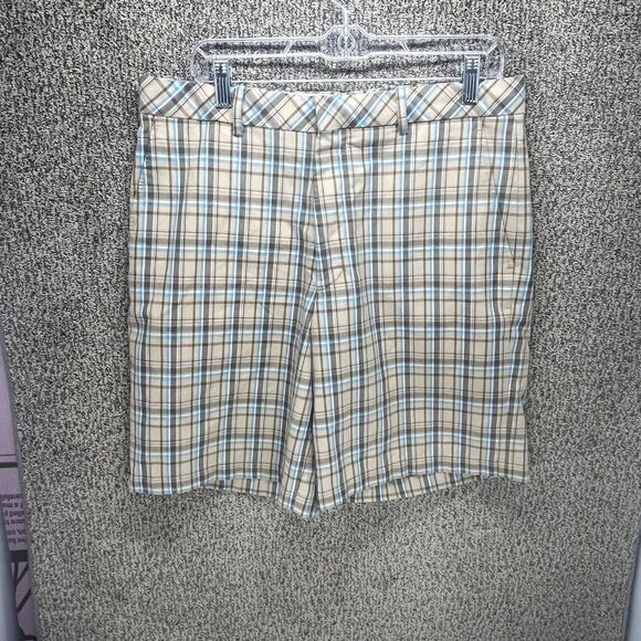 Walter Hagen Golf Shorts Mens 34 Multicolor Plaid Casual Flat Front Belt Loops - Picture 1 of 13
